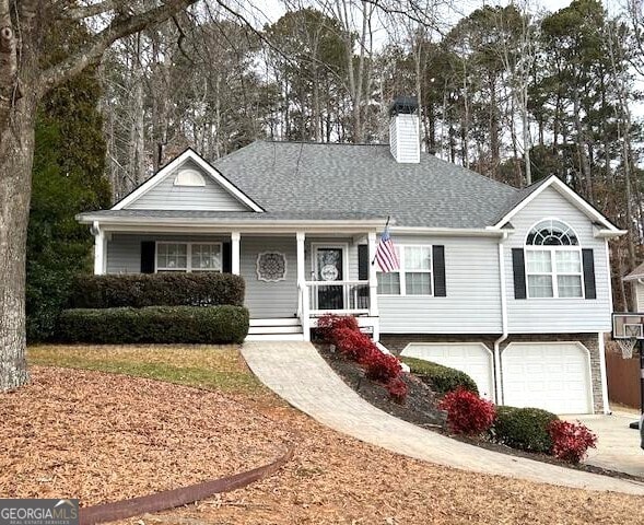 view of front of home featuring a garage