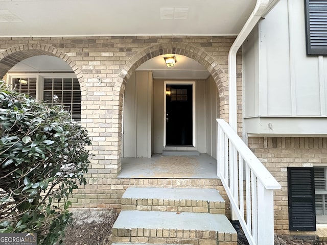 view of property entrance