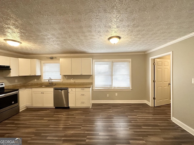 kitchen featuring white cabinets, crown molding, sink, dark hardwood / wood-style flooring, and stainless steel appliances