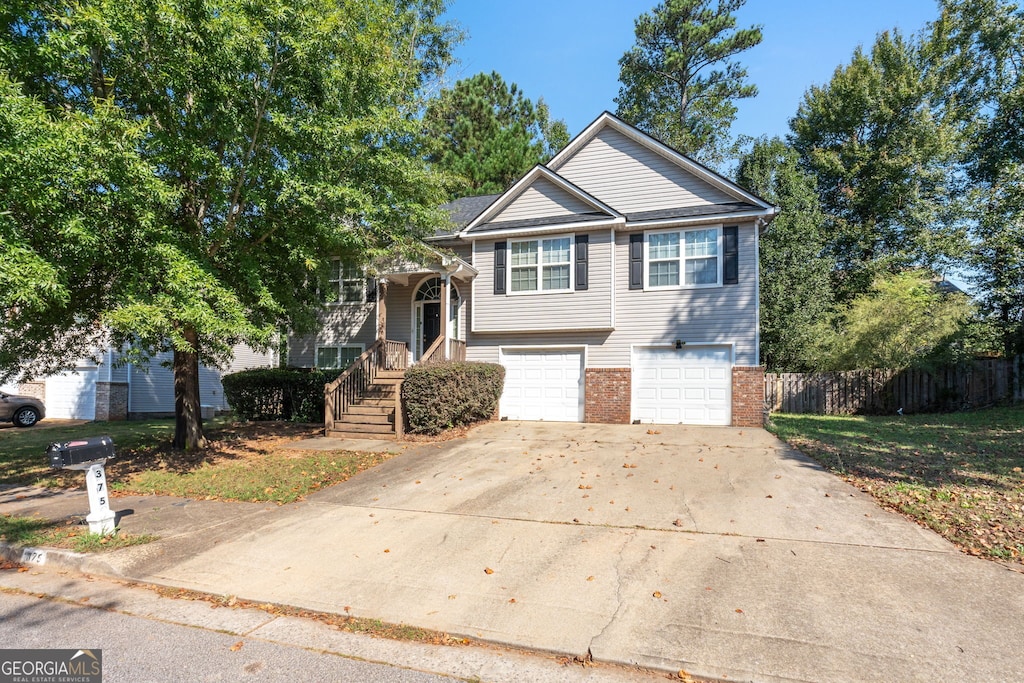 view of front of property featuring a garage