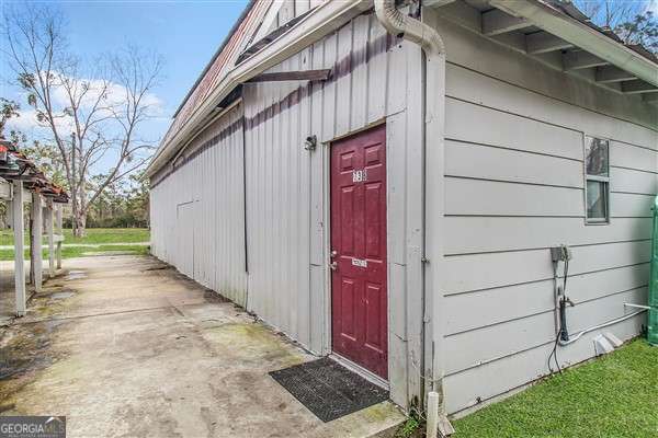 view of outdoor structure