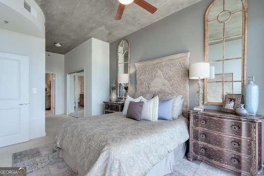 bedroom featuring a closet and ceiling fan