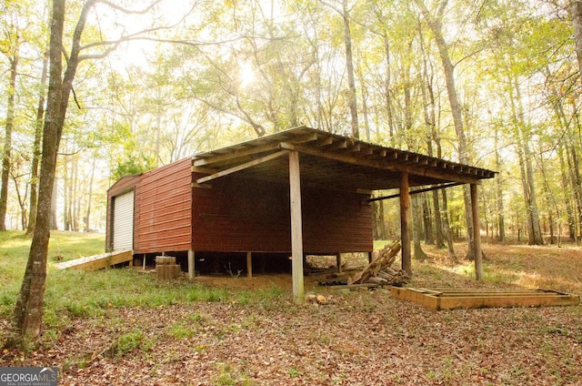 view of outbuilding