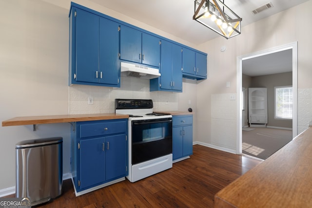 kitchen featuring visible vents, decorative backsplash, electric range oven, blue cabinetry, and under cabinet range hood