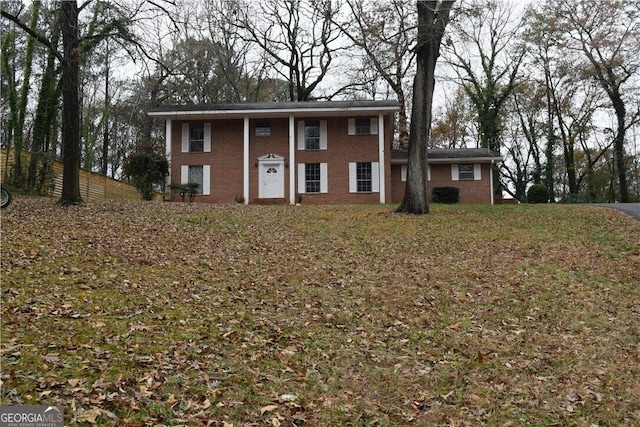 view of front of house with a front yard