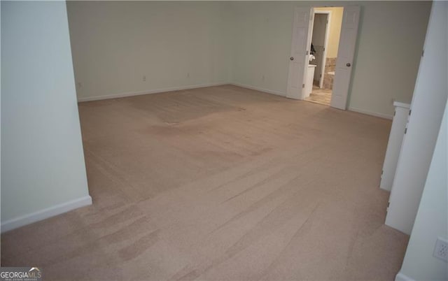 view of carpeted spare room