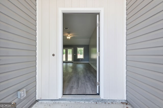 view of property entrance