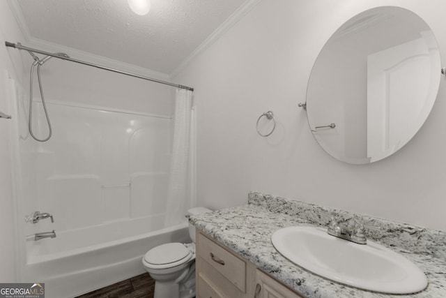 full bathroom with shower / bathtub combination with curtain, hardwood / wood-style floors, vanity, ornamental molding, and a textured ceiling