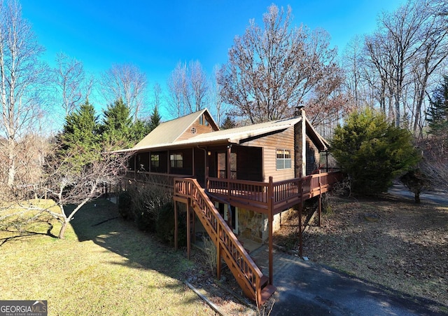 view of front facade with a deck