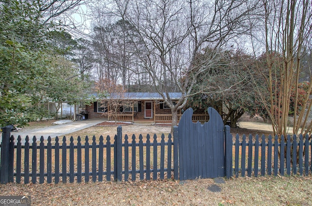 view of front facade featuring covered porch