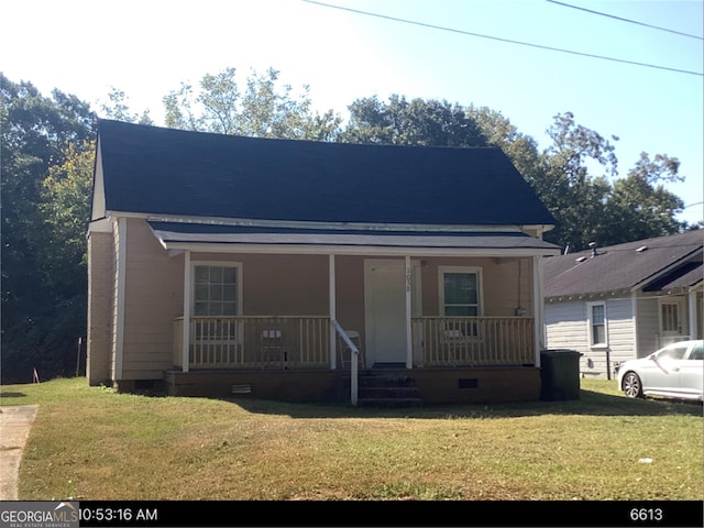 view of front of home featuring a porch and a front yard