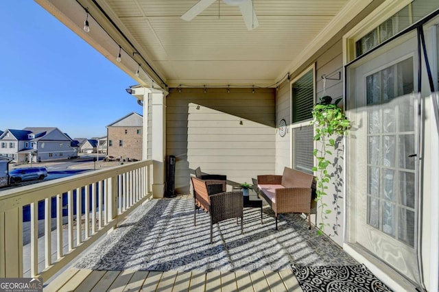 deck with ceiling fan