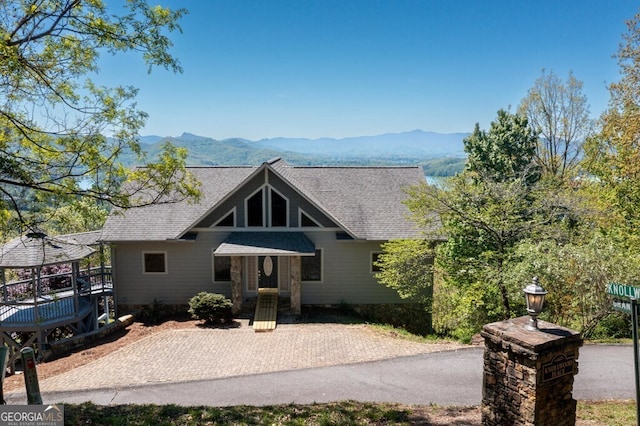 view of front of home with a mountain view