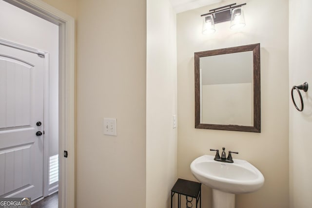 bathroom with sink