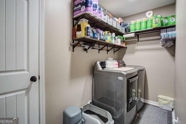 laundry area featuring washer and clothes dryer