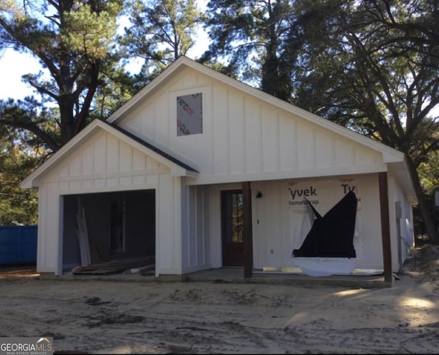 view of front of property featuring board and batten siding