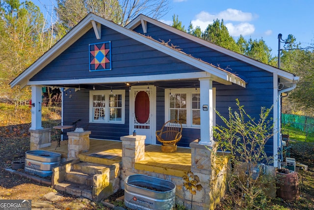 view of front of home featuring a porch