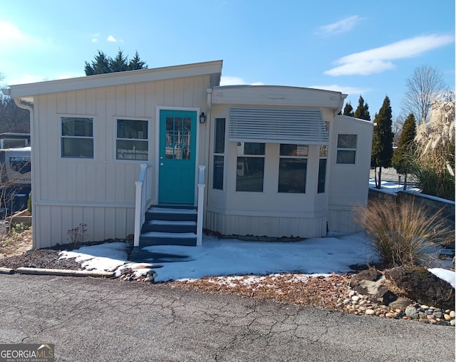 view of manufactured / mobile home