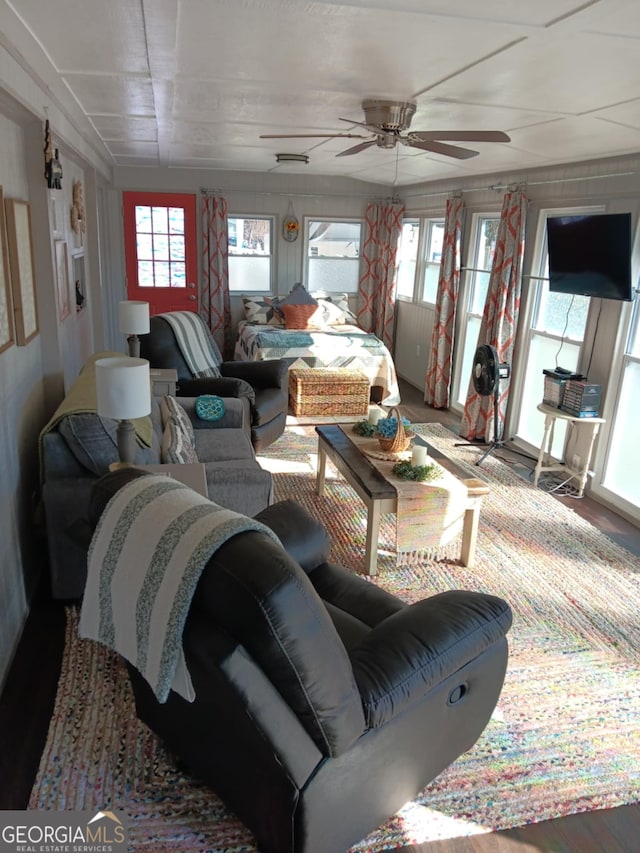 living room featuring ceiling fan