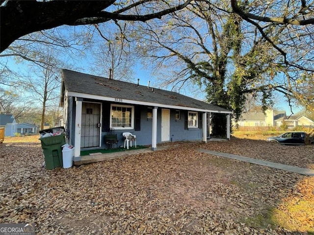 view of front facade with covered porch