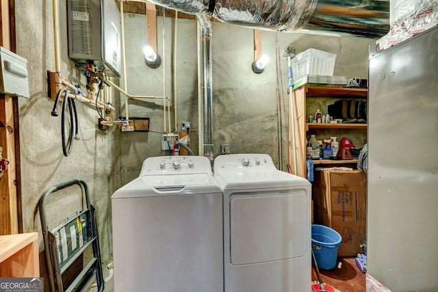 washroom with washer and clothes dryer