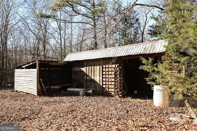 view of outdoor structure