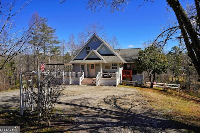 view of front of property with covered porch