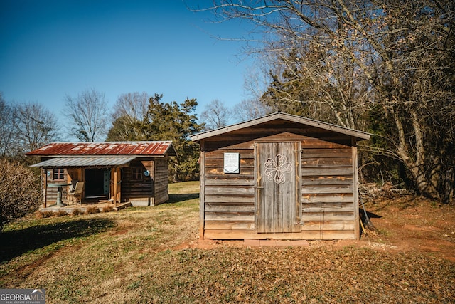 view of outbuilding