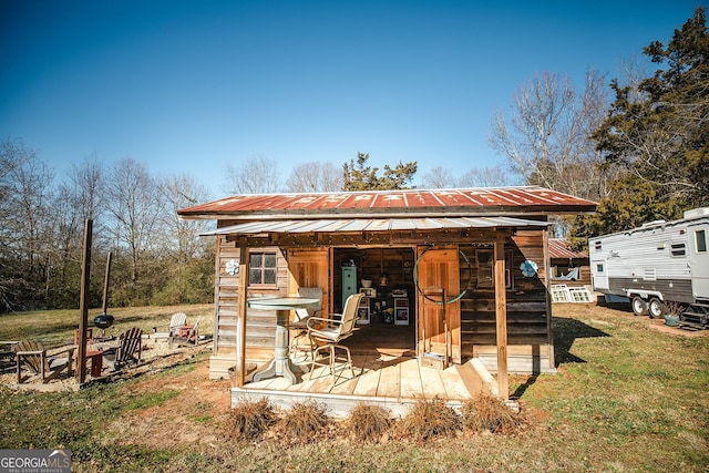 view of outdoor structure