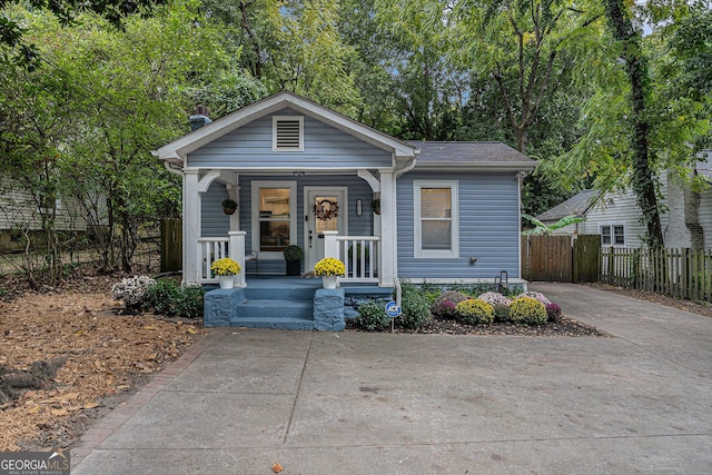 bungalow-style house with covered porch