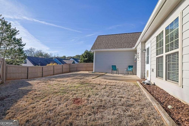 view of yard with a patio area