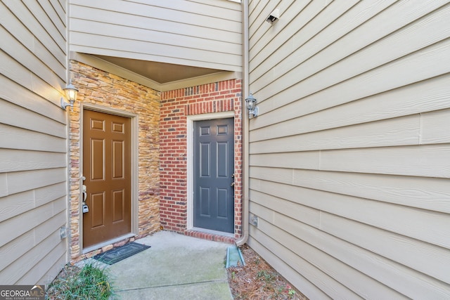 view of property entrance