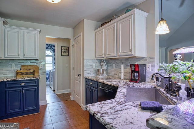 kitchen with blue cabinetry, hanging light fixtures, white cabinetry, and dishwasher