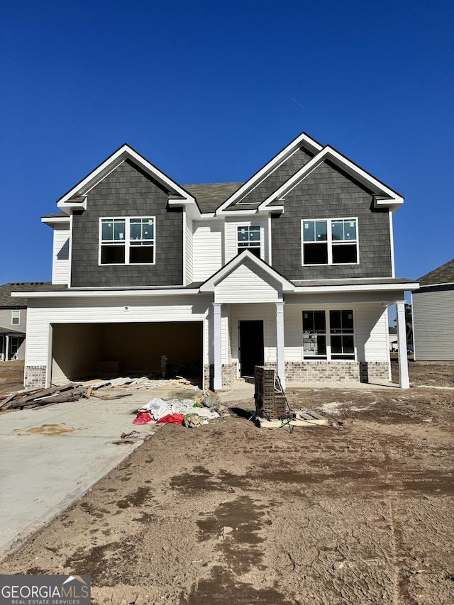 view of front facade with a garage