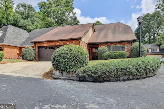 view of front of house featuring a garage