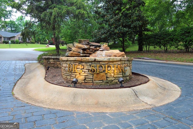 114 Tracy Ln, Mcdonough, GA 30253 - community / neighborhood sign featuring curved driveway