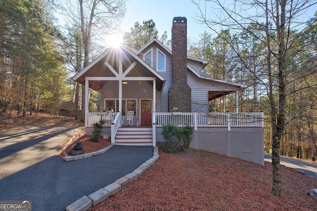 view of front of property with covered porch