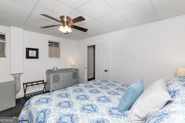 bedroom with ceiling fan