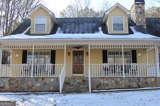 view of front facade featuring a porch