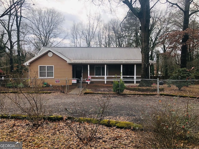 view of front of property