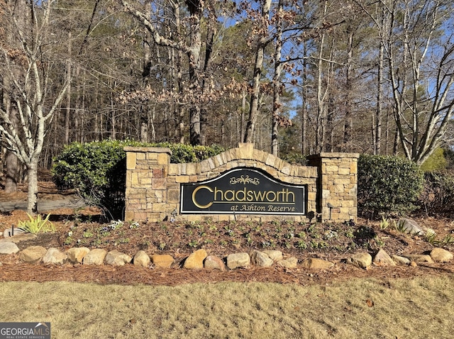 view of community / neighborhood sign