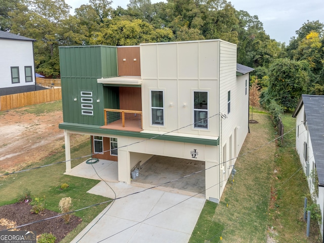 modern home with a front yard