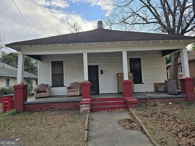 view of front of home featuring covered porch