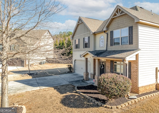 view of front of house featuring a garage