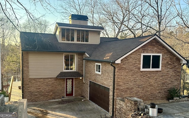 view of front of property featuring a garage