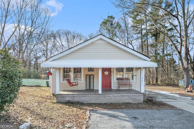 bungalow-style house with covered porch