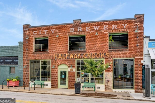 view of building exterior