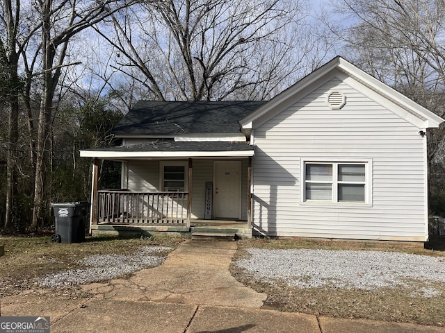 view of front facade with a porch