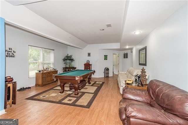 rec room featuring light hardwood / wood-style floors and billiards