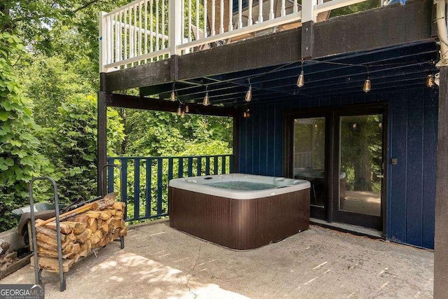 view of patio featuring a hot tub